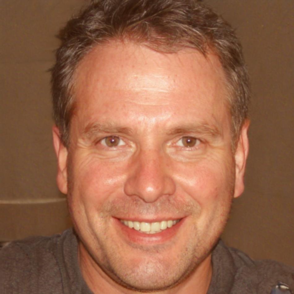 Íñigo Basterra, director de estrategia financiera de emphoralin, en la oficina de Madrid