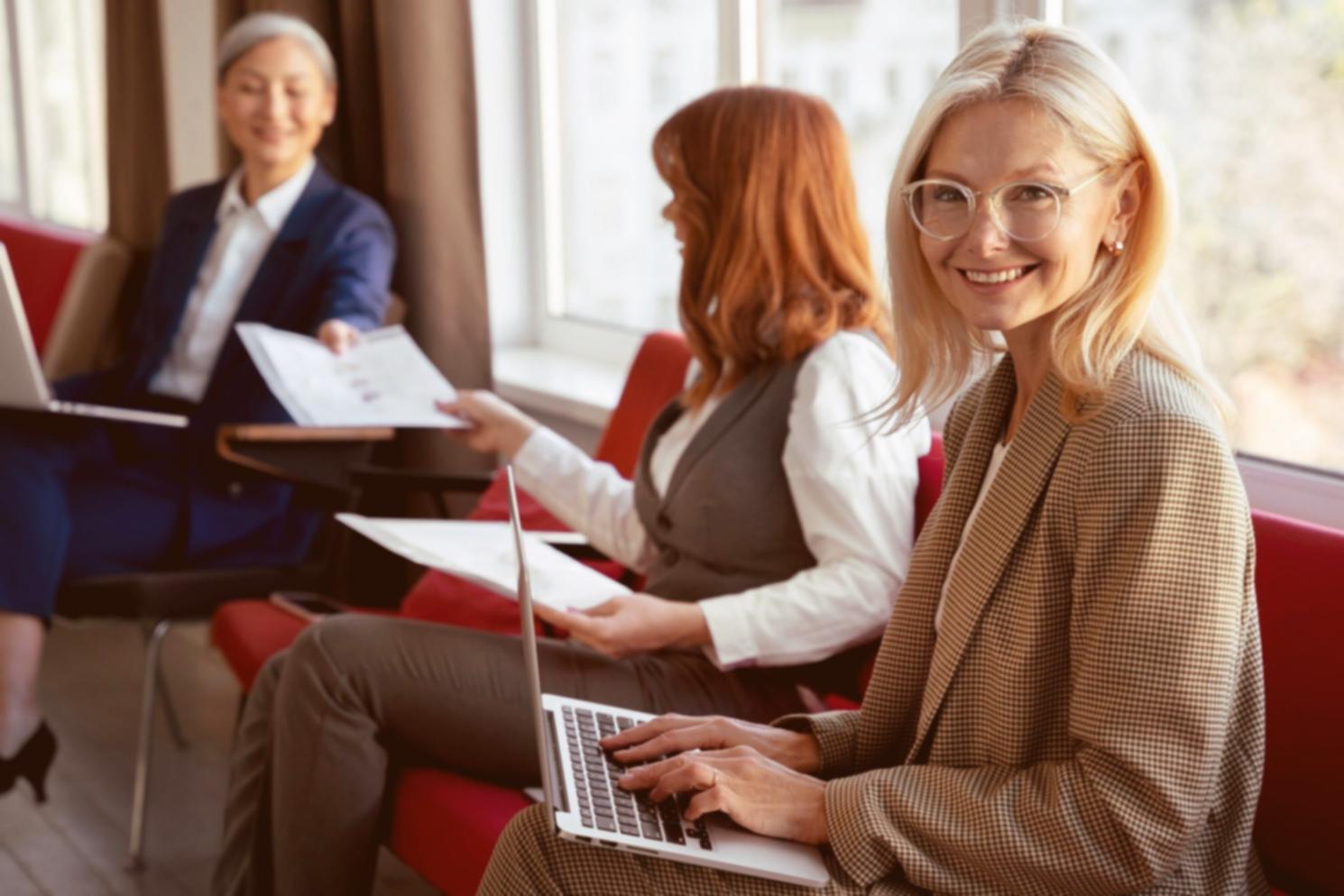 Dashboard de presupuesto en tablet